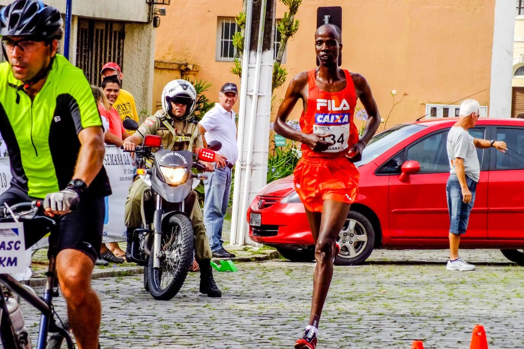 Corrida Semana da Marinha - São Francisco do Sul/SC - 14/12/2013.